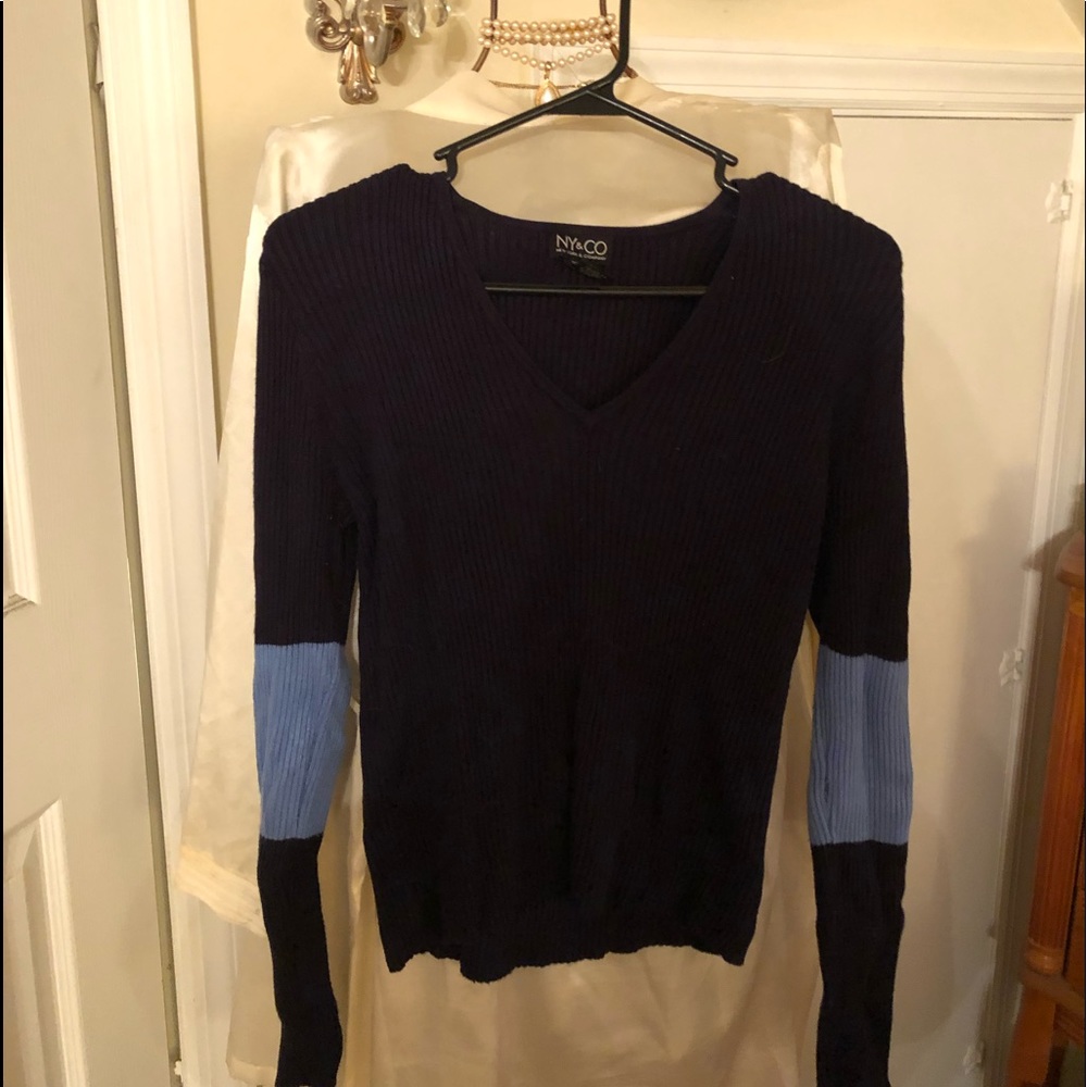 NY and Co. sweater